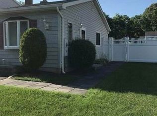57 1st Ave, Medford, NY 11763