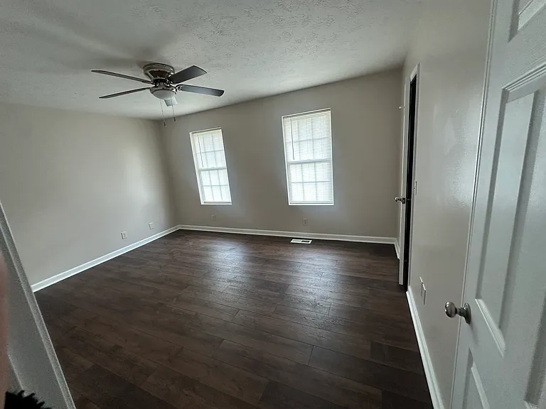 521 Charleston Ave #521 — Photo 5