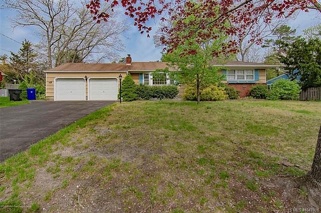 1st image of 42 Mount Vernon Dr