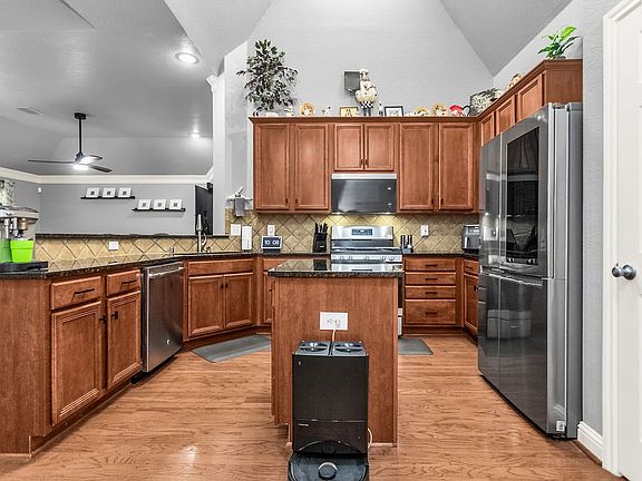 5th image of 809 Cauble Dr