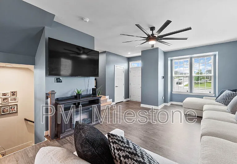 367 Ontario Dr #FALLING WATERS — Photo 13