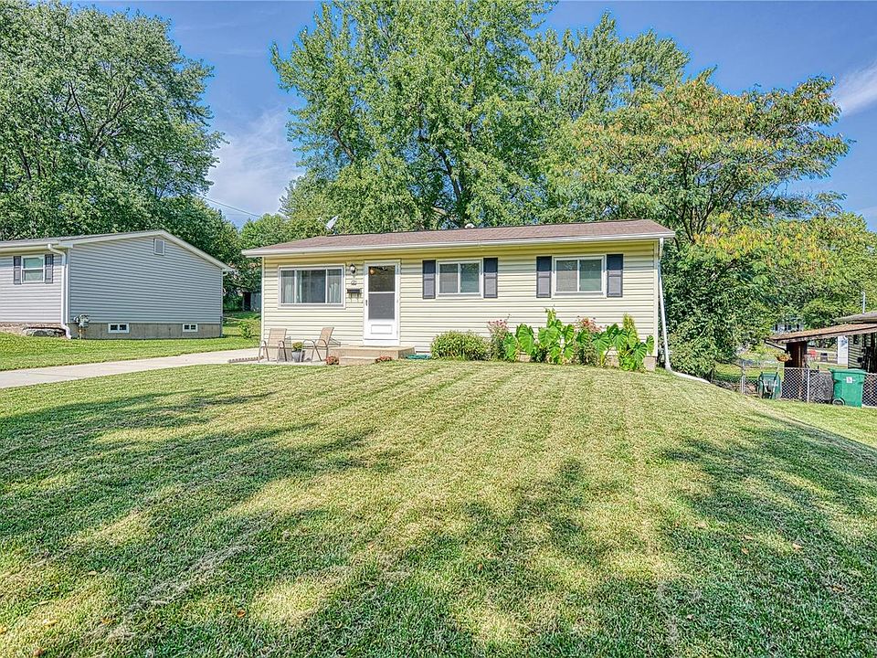 1st image of 19 Ville Teresa Ct