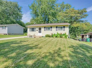 19 Ville Teresa Ct, Hazelwood, MO