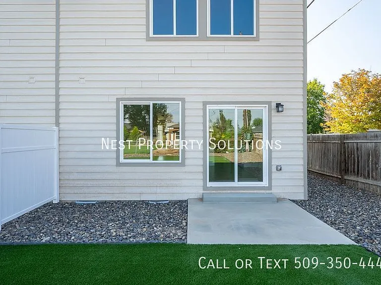 1070 S Grand Dr #B — Photo 6