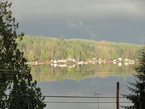 4th image of 4528 Lake Bosworth Dr