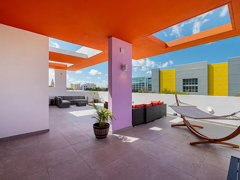 Saffron Apartments — Photo 58