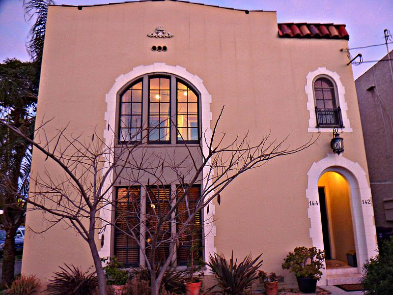 1st image of 142 Hermosa Ave