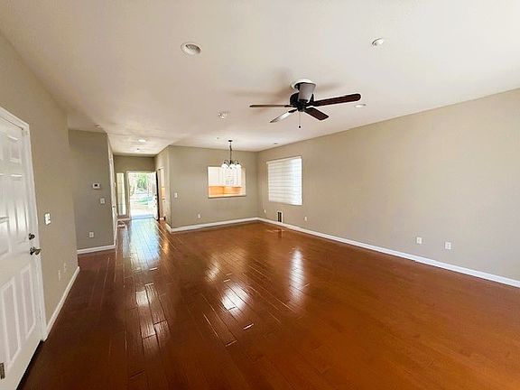 4th image of 1316 White Oak Pl