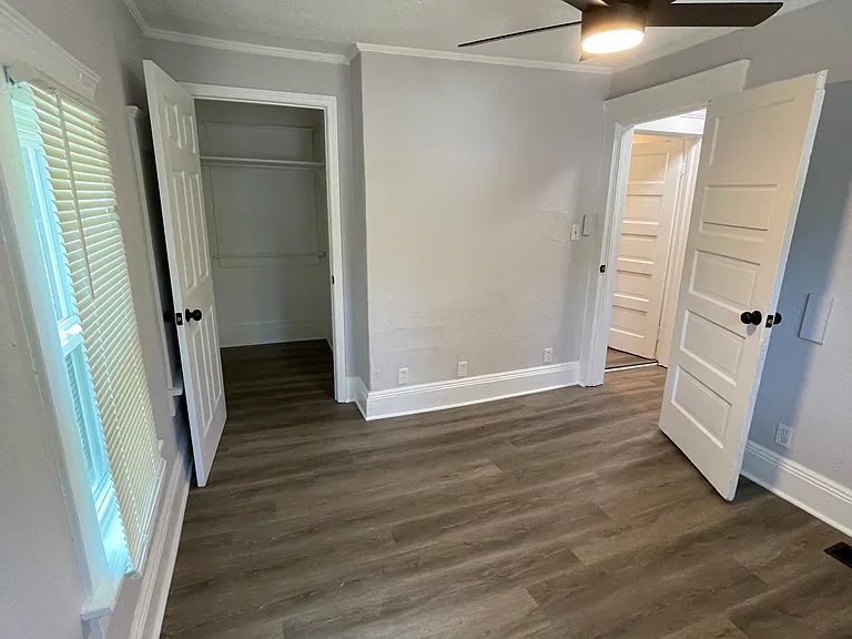 1601 Oakley Ave — Photo 10