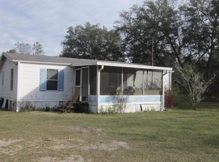 220 Glisson St, Interlachen, FL 32148
