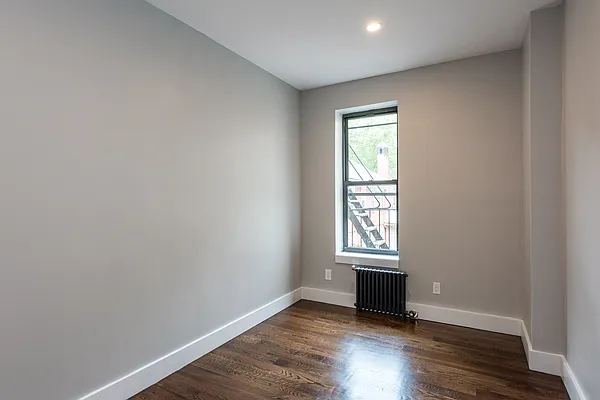 Rented by Nooklyn NYC LLC | media 24