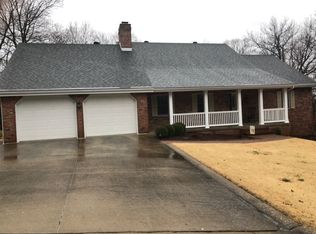 1918 Timber Rd, Jefferson City, MO 65101