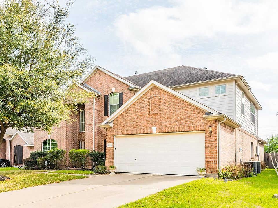 1st image of 10018 Heron Meadows Dr