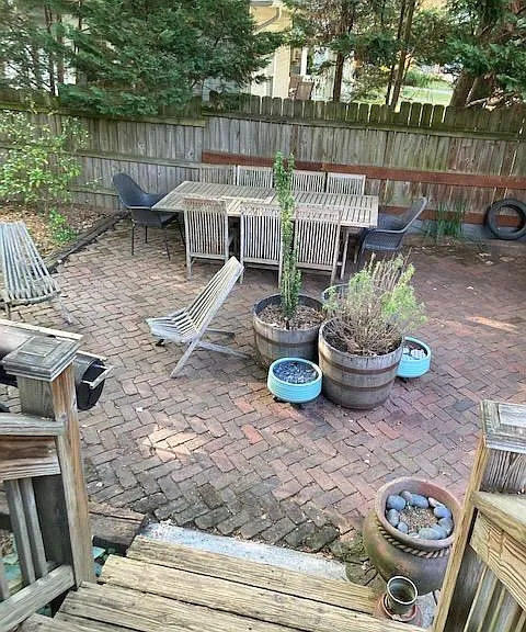 1059 Oak St SW — Photo 36