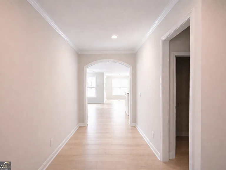 217 Florence Rd — Photo 2