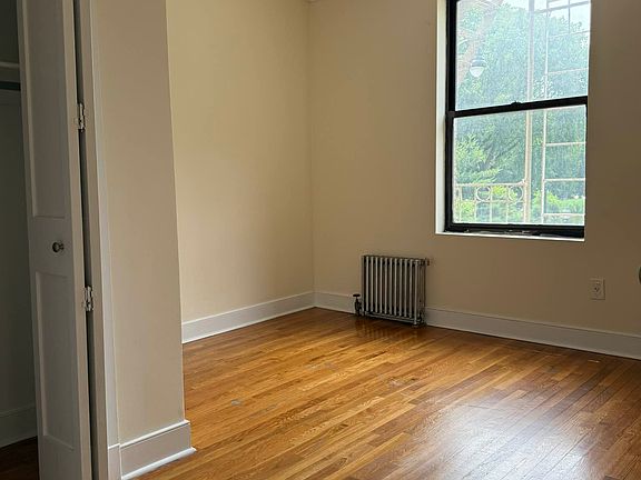 2nd image of 9 Central Park N #23