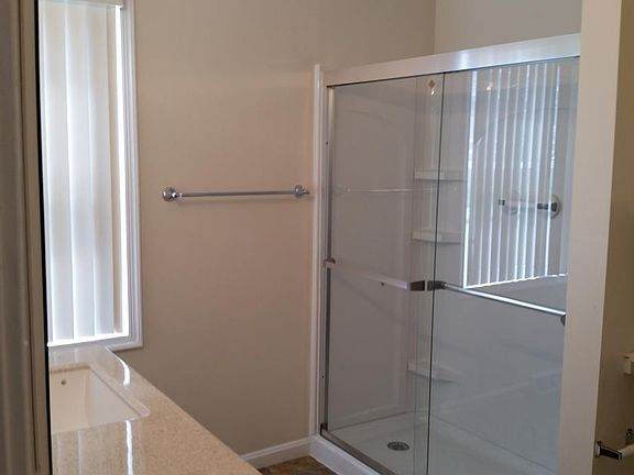 Master bedroom bath 5 ft walk in shower