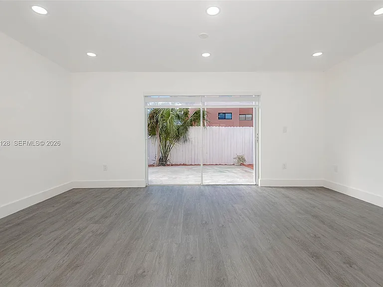 8085 NW 8th St #9 — Photo 7