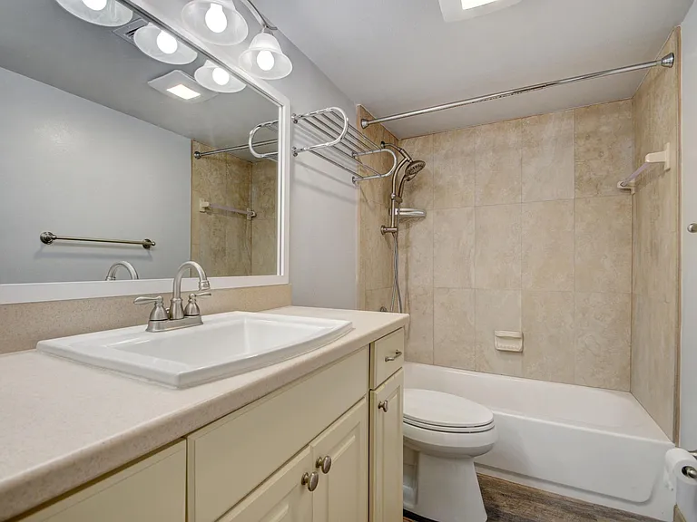 890 N Federal Hwy #103 — Photo 22