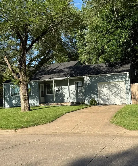 1728 Dearborn St — Photo 2