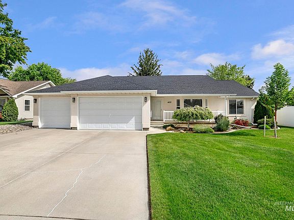 2nd image of 1433 Julie Ln