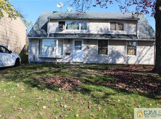 78 Washington Ave, Iselin, NJ 08830