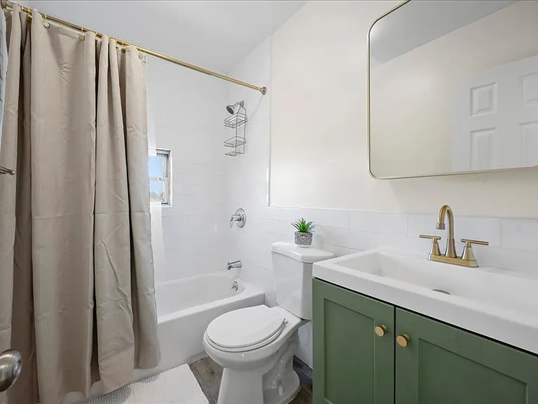 146 Vista Pl #3 — Photo 12