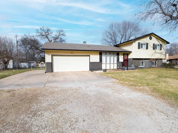 1714 W 36th St N, Wichita, KS 67204