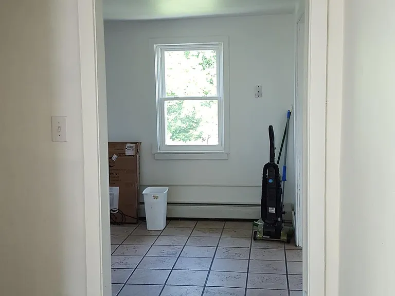 225 W Cherry St #B — Photo 11