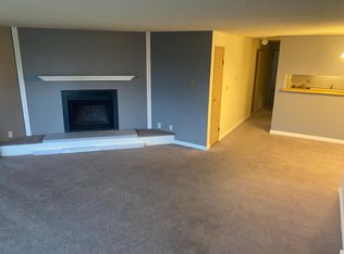 28430 16th Ave S APT 1, Federal Way, WA 98003