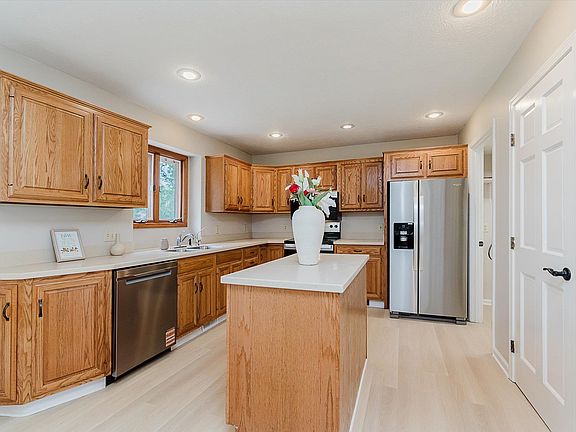 4th image of 5205 W Tamarac Dr