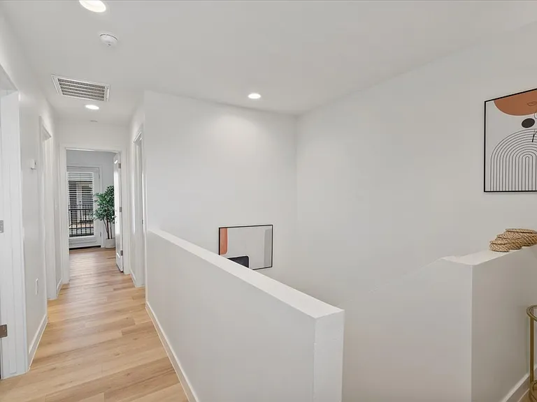 1818 W Earll Dr — Photo 20