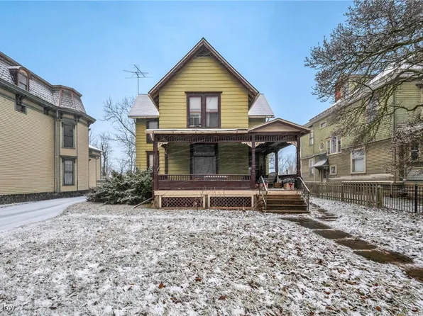 317 West Ave, Elyria, OH 44035