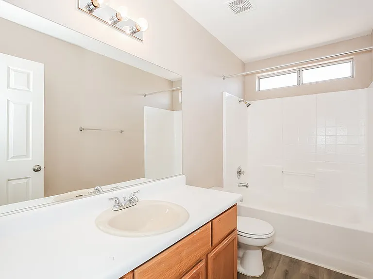 7512 Hickory Hills Dr — Photo 16