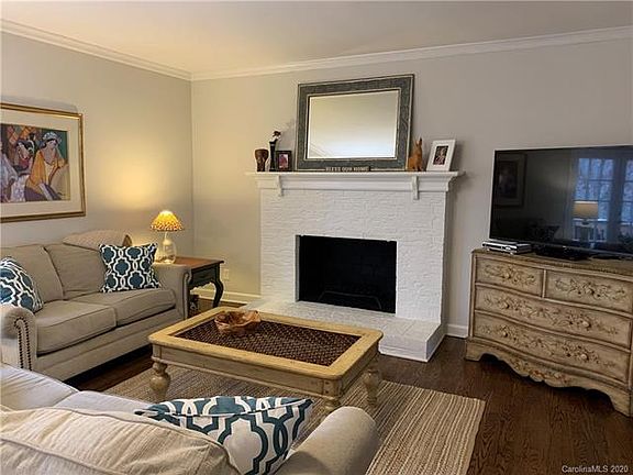 3rd image of 4901 Dawnridge Dr