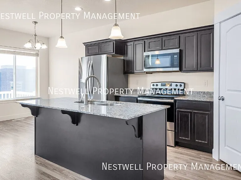 989 W Coral Charm Way — Photo 3