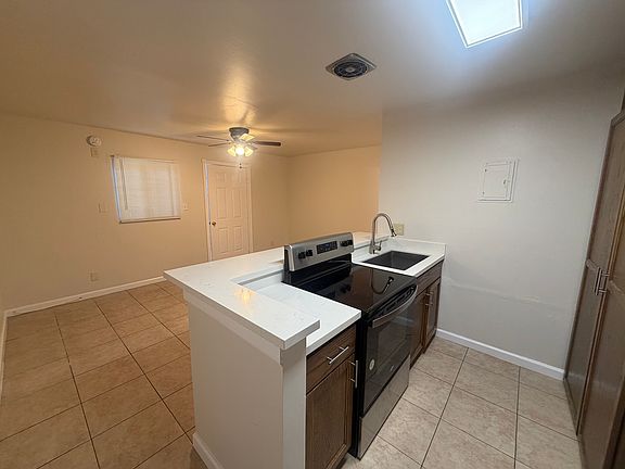 4th image of 2160 E 21st St #22