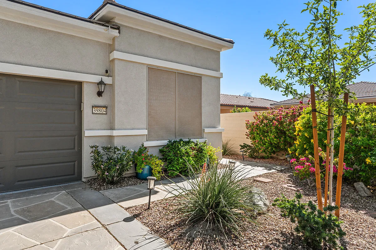 2 bed, 1321 sqft, $4,500 — Photo 3