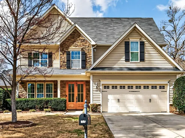 109 Collins St, Holly Springs, NC 27540