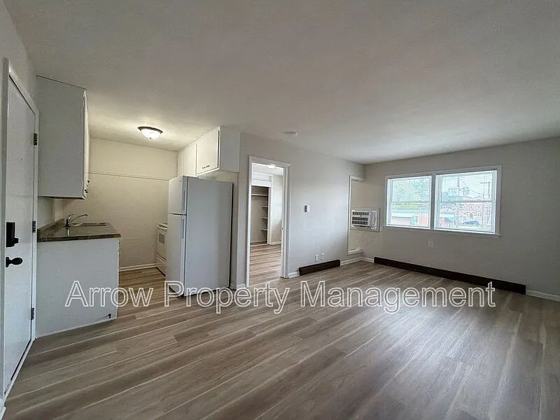 1 bed, 1.0 bath, $650 — Photo 1