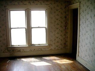 5th image of 120 N Vine St