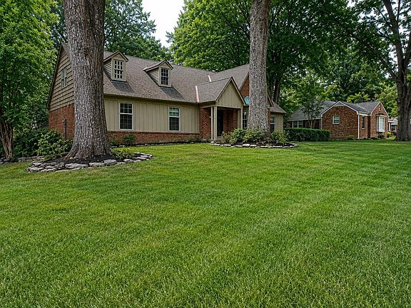 2nd image of 7685 McHenry Cir S