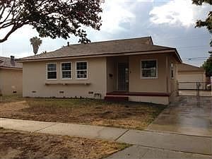 1st image of 628 Sandsprings Dr