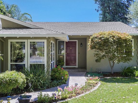 2nd image of 1574 Alisal Ave