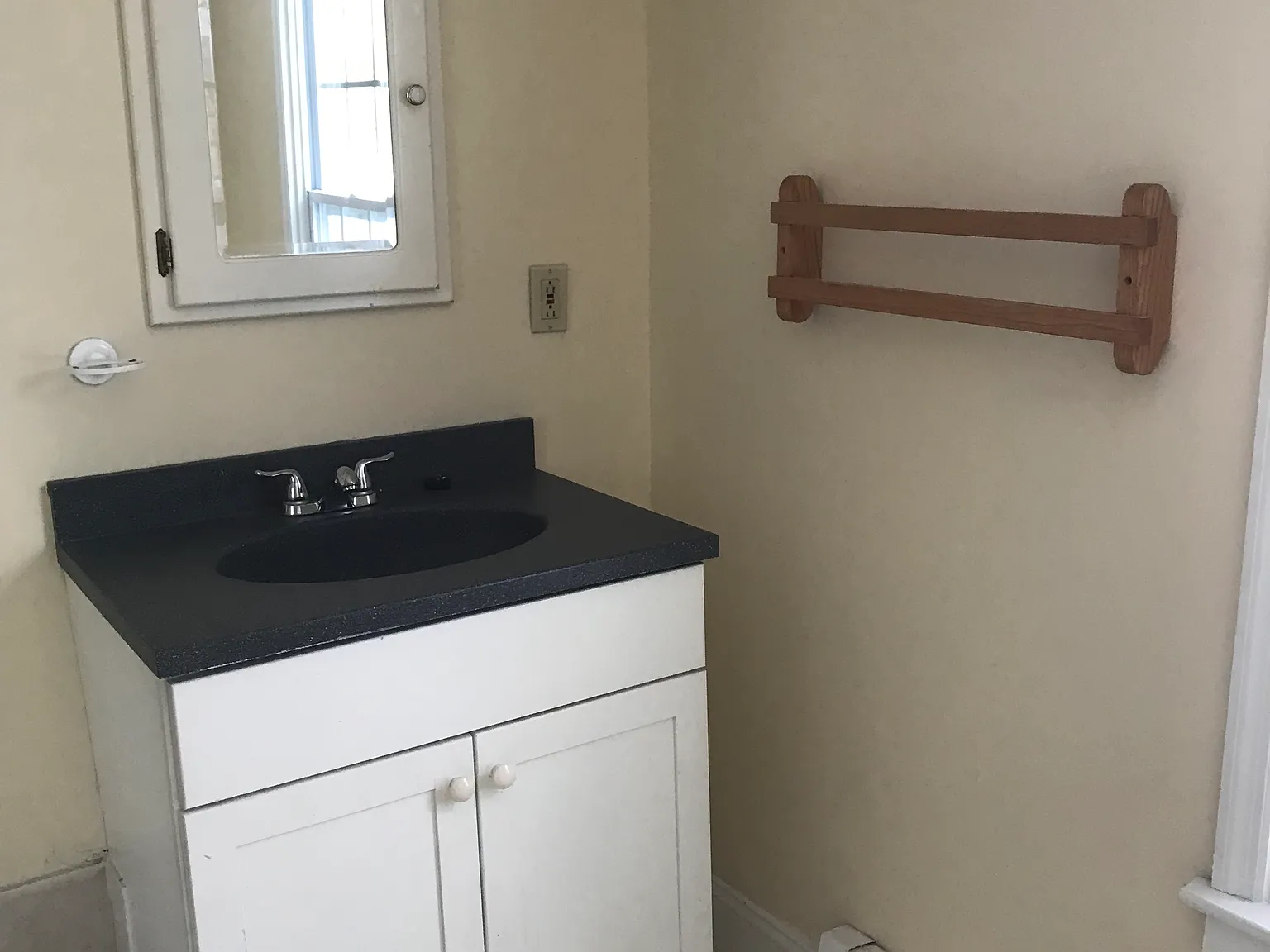 3 bed, $1,750 — Photo 3