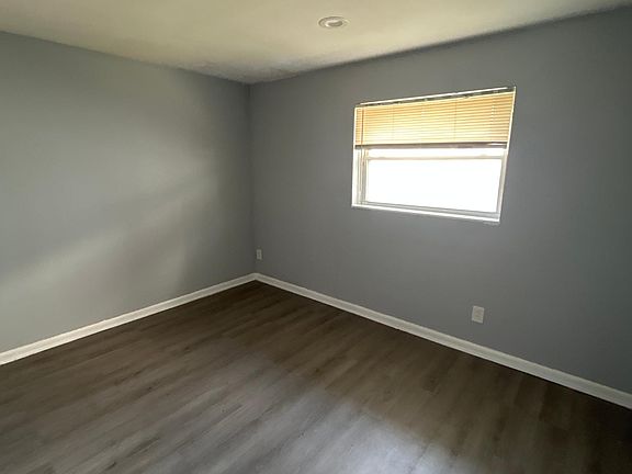 3rd image of 1824 Suman Ave APT B