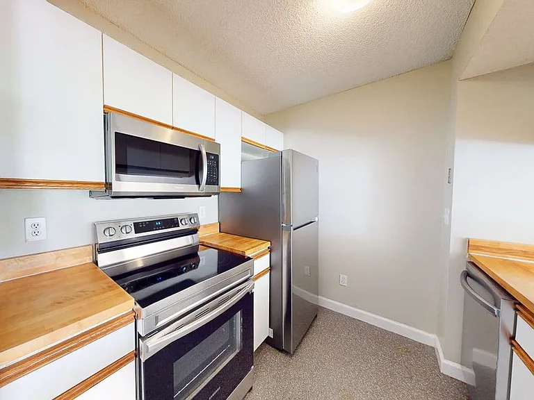 2059 Coleman Dr — Photo 7