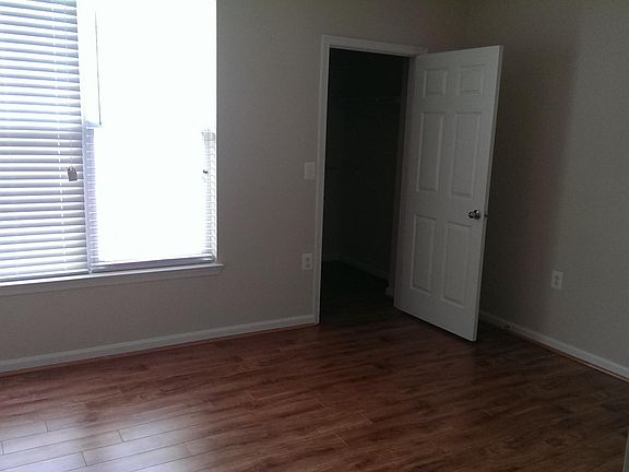 3rd image of 11317 Aristotle Dr APT 213