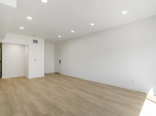 5446 Romaine St APT 6, Los Angeles, CA 90038