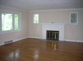 554 N Warson Rd, Saint Louis, MO 63141